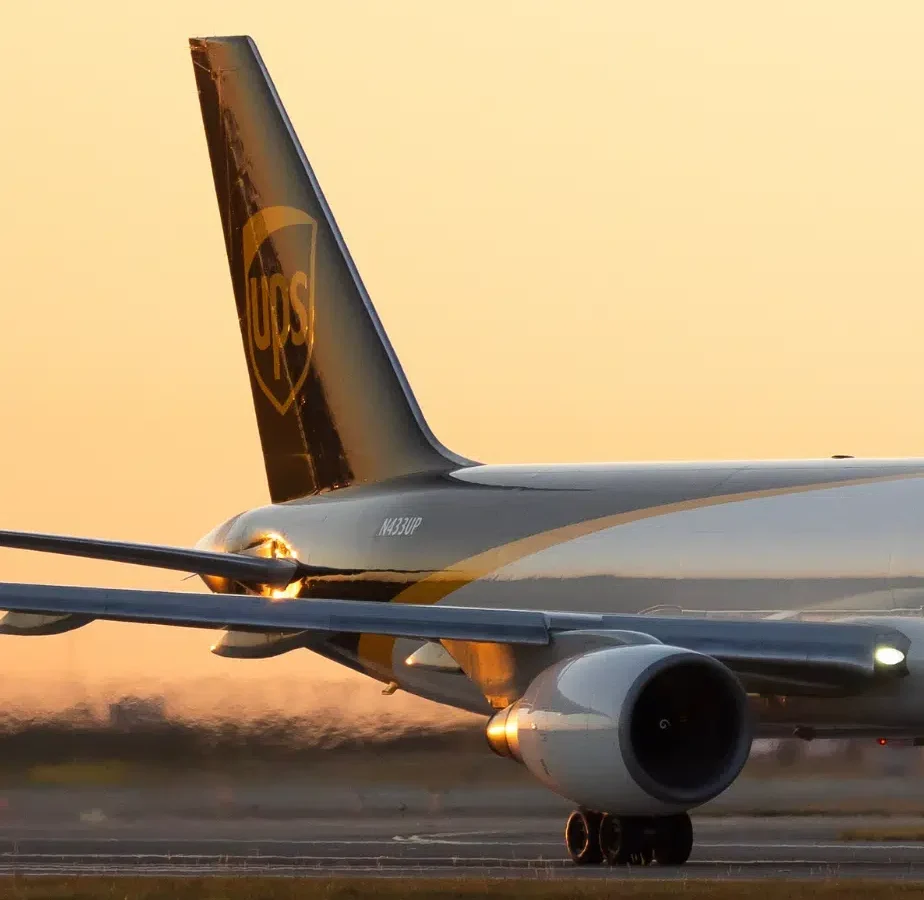 UPS Plane